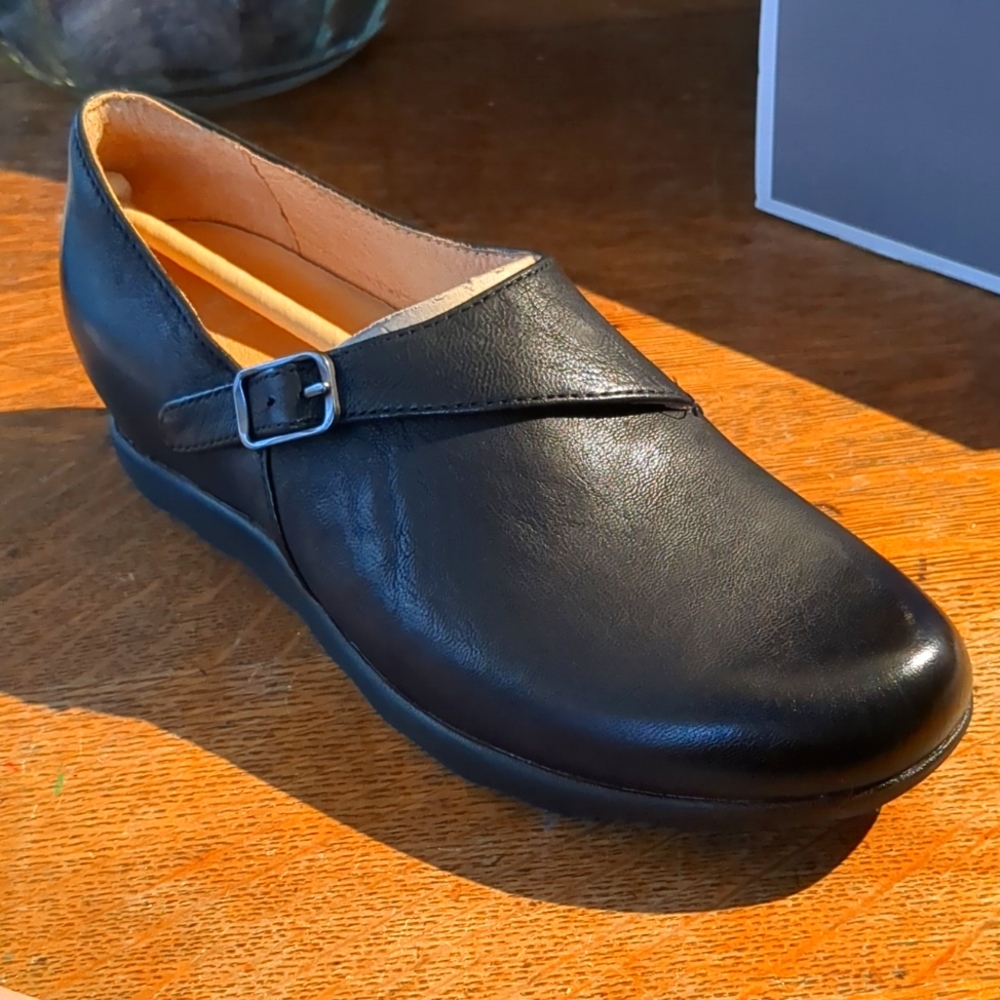 NWT Dansko Marisa 8 38 black New With Box